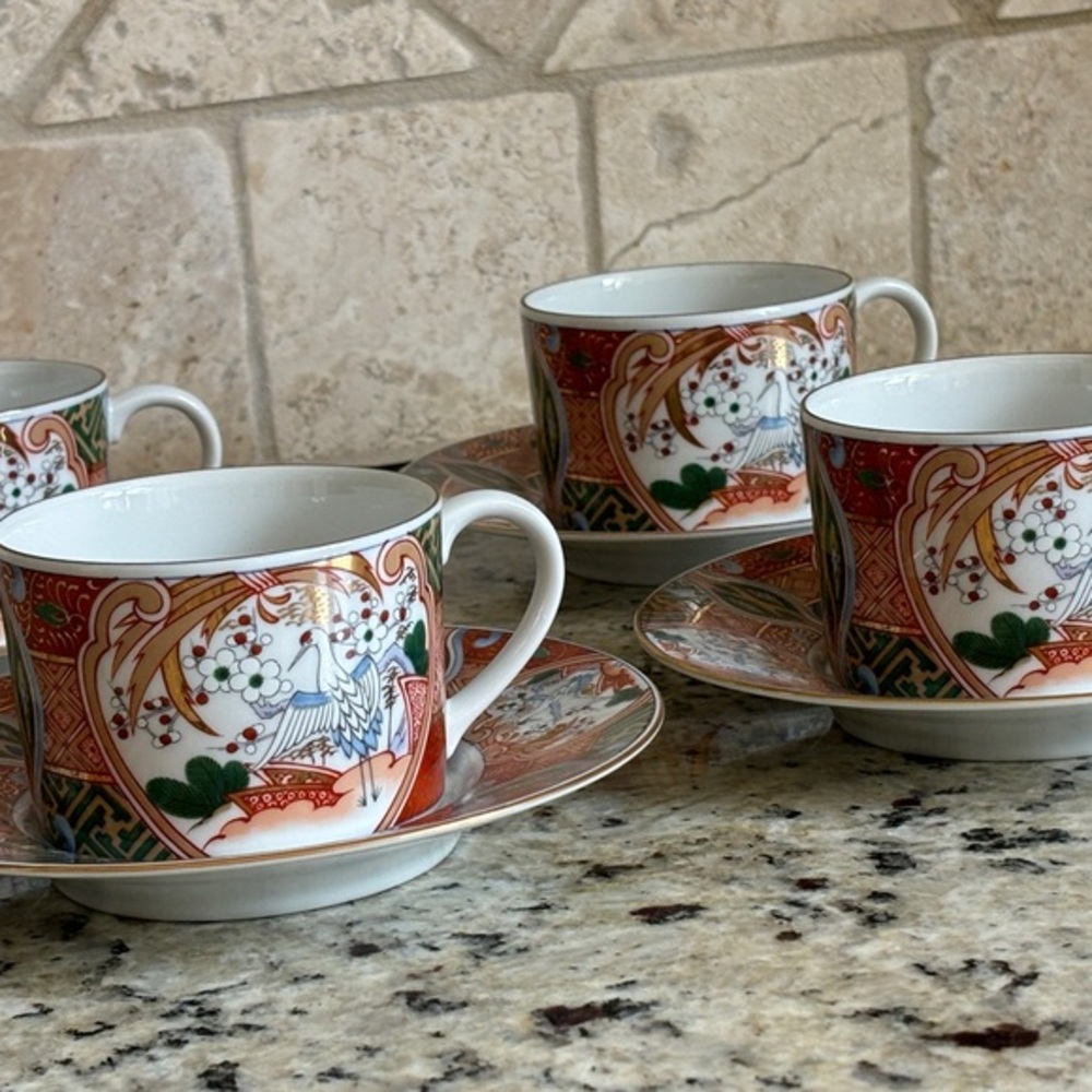 Authentic 4 Imari Japanese Porcelain
Hand Painted Cranes Landscape Cup Sausers